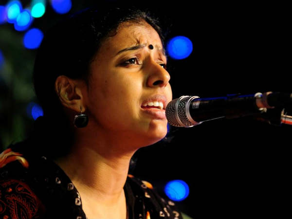 സന്തോഷമായ ജീവിതം