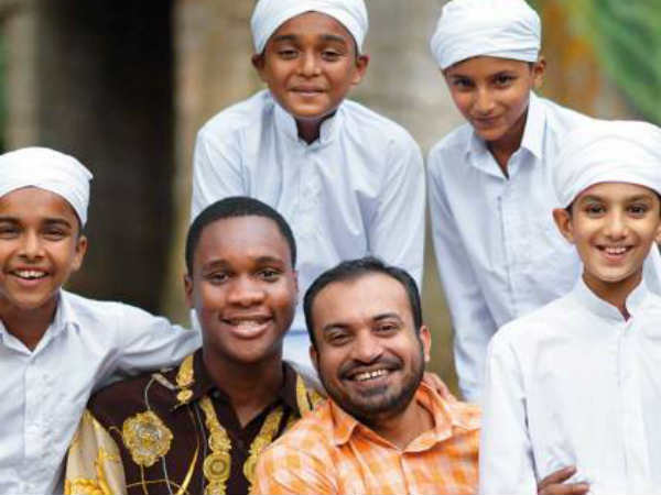 പറഞ്ഞു പറ്റിച്ചു