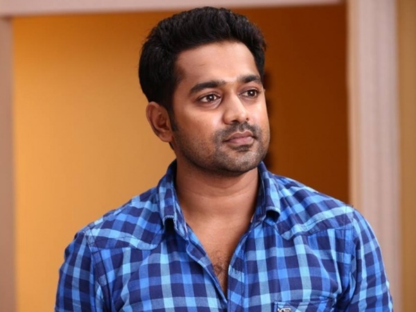 ഇപ്പോഴത്തെ പോസ്റ്റിന് കാരണം