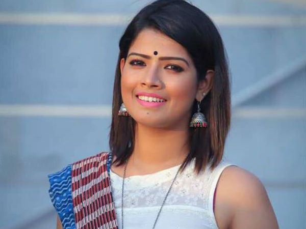 അശ്ലീല കമന്റുകള്