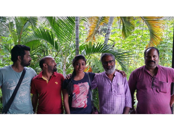 എന്താണ് ഇരട്ട ജീവിതം?