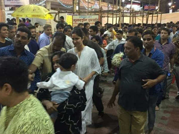 പ്രാർഥനയുമായി താരം