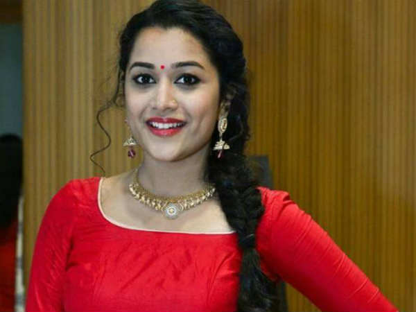 പുലര്ച്ചെ വരെ പരിശീലനം