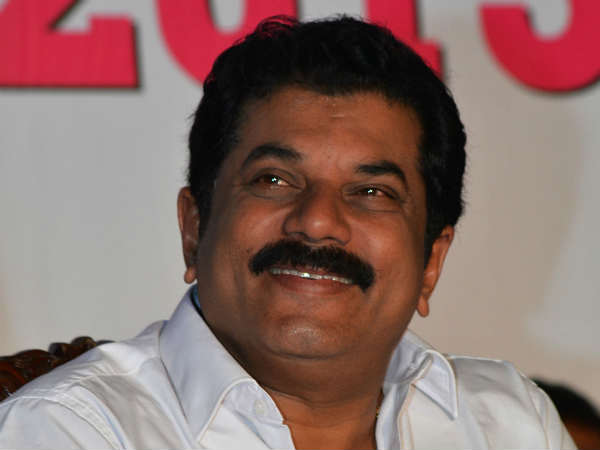 മുകേഷ് ആദ്യമായി ചോദിച്ചത്