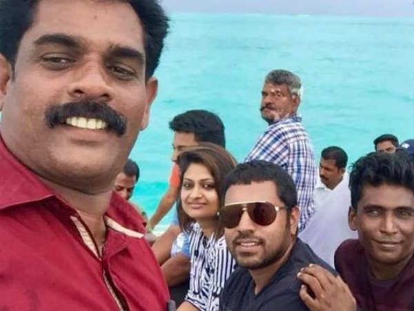 ഒന്നും ചോദിച്ചില്ല
