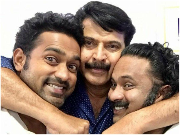 നോക്കിലും എടുപ്പിലും നടനം