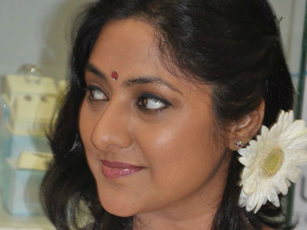 നായികമാരുടെ ശബ്ദമായി