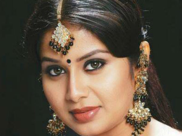 സംവിധായകന് പറഞ്ഞ അതേ കഥ