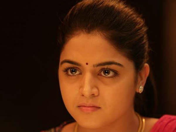 പാർവതിയും നിത്യാമേനോൻ