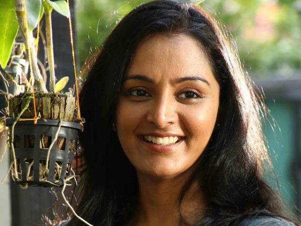 സഹപ്രവര്ത്തകരും സുഹൃത്തുക്കളും