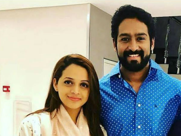നവീനൊപ്പമുള്ള ജീവിതം