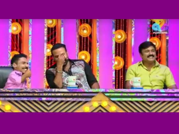 വിധികര്ത്താക്കള്