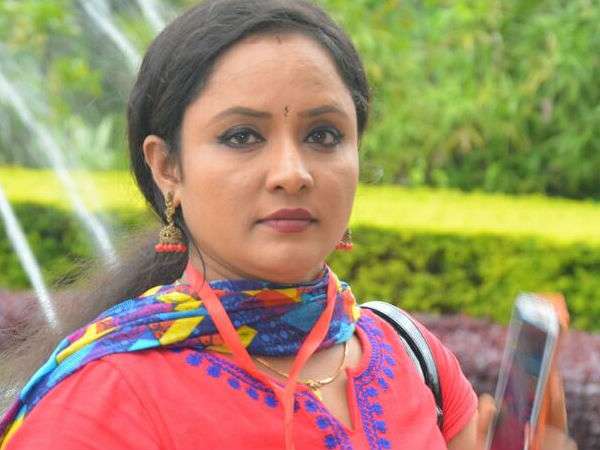 മാപ്പ് പറഞ്ഞ് തടിയൂരി