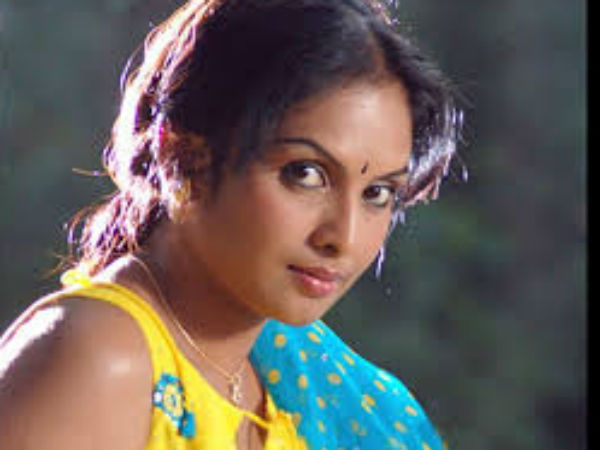 ജ്യോതിര്മയിയും ദിലീപും