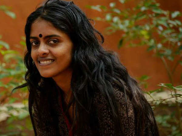 അവൾക്ക് തിരഞ്ഞെടുക്കാം
