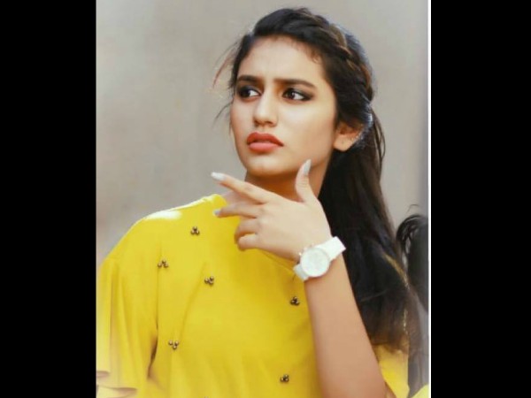 കണ്ണിറുക്കല് സുന്ദരി പ്രിയാ പ്രകാശ് വാര്യര്