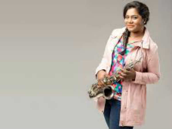 പിന്നിൽ പ്രവർത്തിച്ചവർ