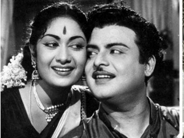അച്ഛനെ മാത്രമല്ല സാവിത്രിയേയും മോശക്കാരിയാക്കി