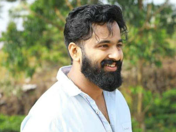 സ്ത്രീ വേഷം കെട്ടിയപ്പോഴുണ്ടായ അനുഭവം