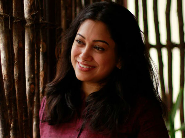 അഞ്ജലി മേനോന്റെ സംവിധാനം