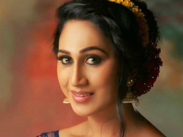 അഞ്ജലി അമീറിന്റെ വരവ്