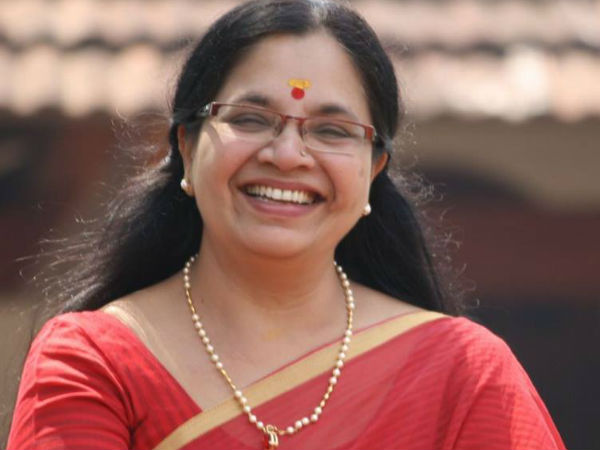 ഫേസ്ബുക്കിൽ ആക്ടീവ് അല്ല