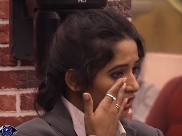 സങ്കടം കാരണം വാക്കുകള് ഇടറി