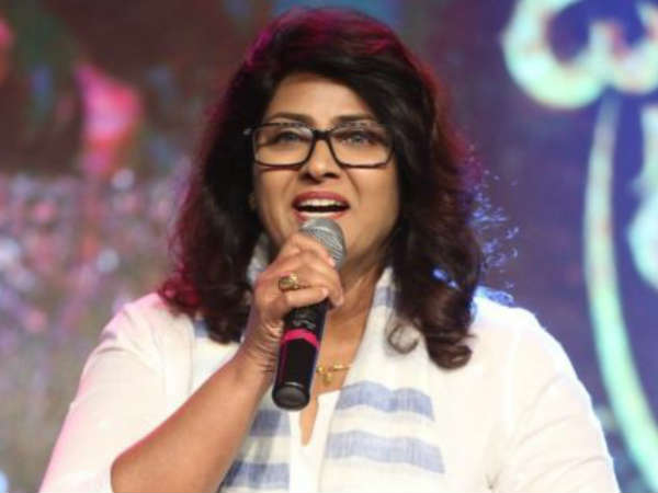 വനിത സംഘടനയ്ക്ക് നേരെ വിമർശനം