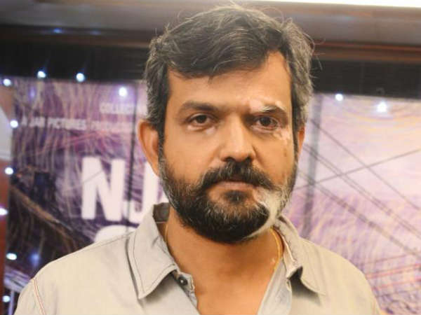 ഒരോന്നും പറഞ്ഞ് പരത്തുന്നു