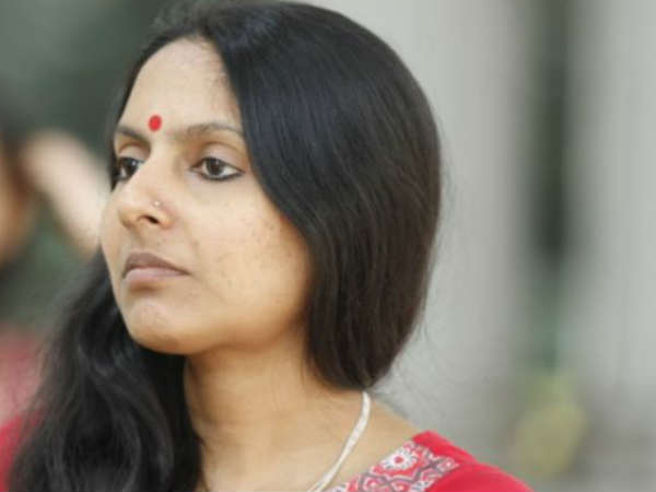 അയാൾ കാണിച്ചത്