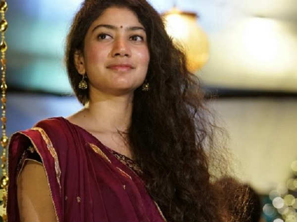 മോശമായി പെരുമാറി