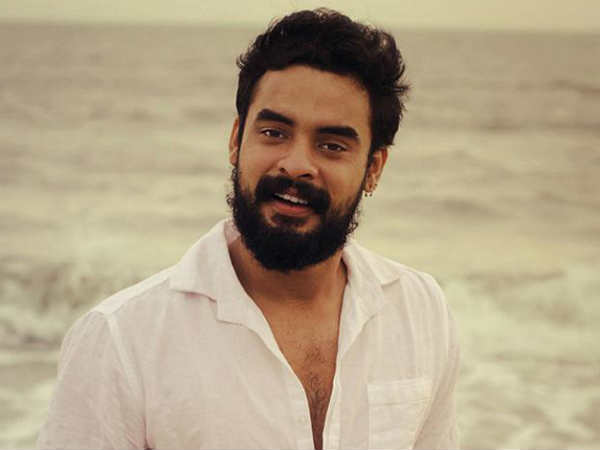 ട്രോളി ആരാധകർ