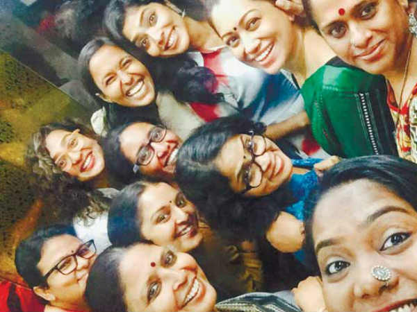 നടിമാരുമായി ചർച്ച