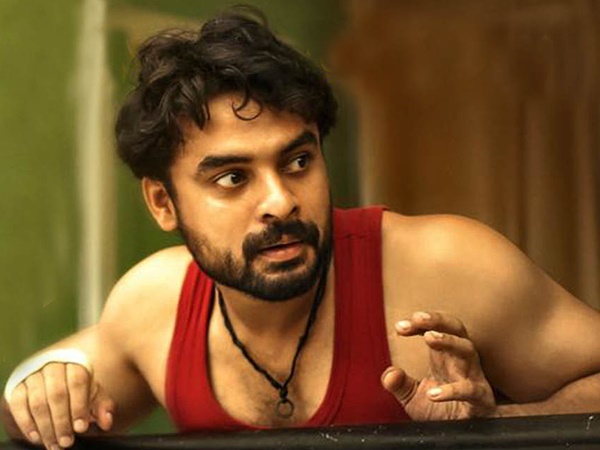 മികച്ച പ്രകടനവുമായി ടൊവിനോ