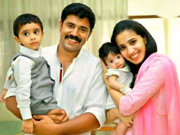 മകള് പിച്ചവെച്ച് തുടങ്ങി