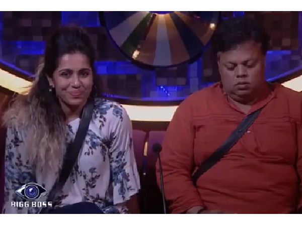അടി തുടങ്ങി