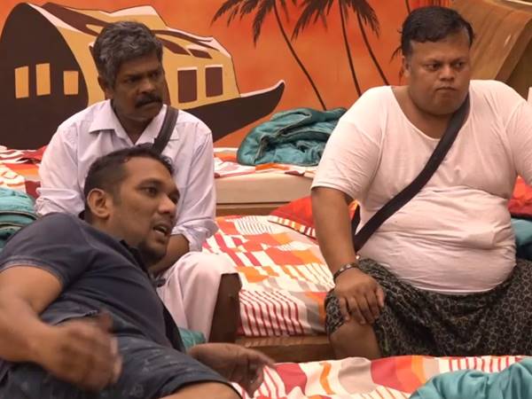 ആരും പുറത്ത് പോയേക്കില്ലെന്ന് റിപ്പോര്ട്ടുകള്