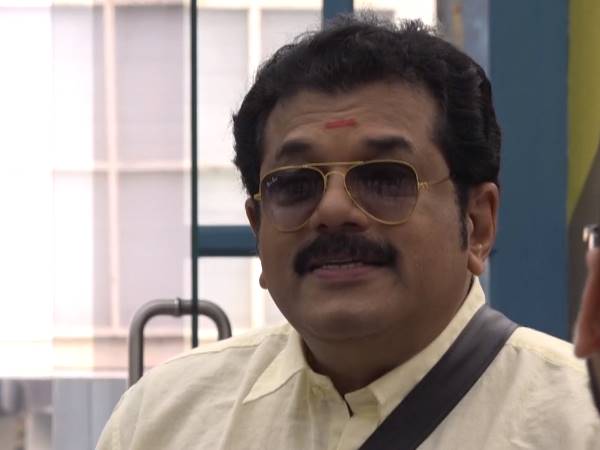 കേസ് അന്വേഷിക്കാനെത്തി മുകേഷ്