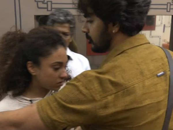 പേളിയോട് ഇഷ്ടത്തെ കുറിച്ച് ചോദിച്ച് ശ്രീനീഷ്