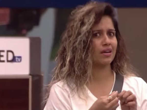 സമ്മാനം രഞ്ജിനിയ്ക്ക്