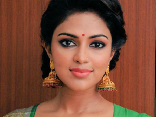 കാമിനിയായി അമലയെത്തിയപ്പോള്