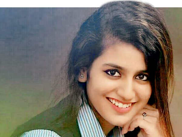 മാണിക്യ മലരായ പൂവി