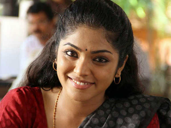 പേരാടുന്ന സ്ത്രീകൾക്കൊപ്പം