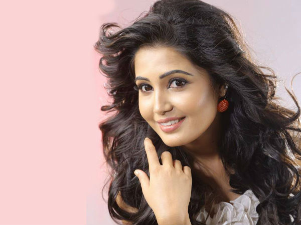 ഇപ്പോള് ധൈര്യമില്ല