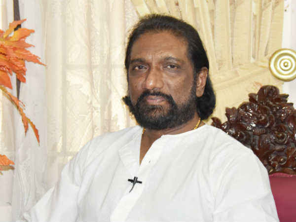 വെള്ളവസ്ത്രം