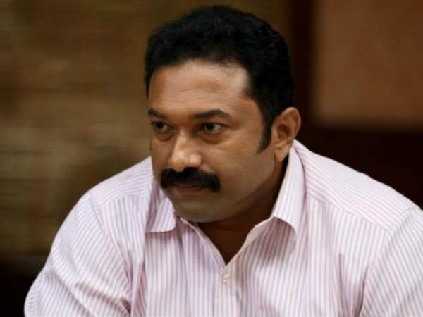 അമ്മയെ നാലു കഷ്ണമാക്കി