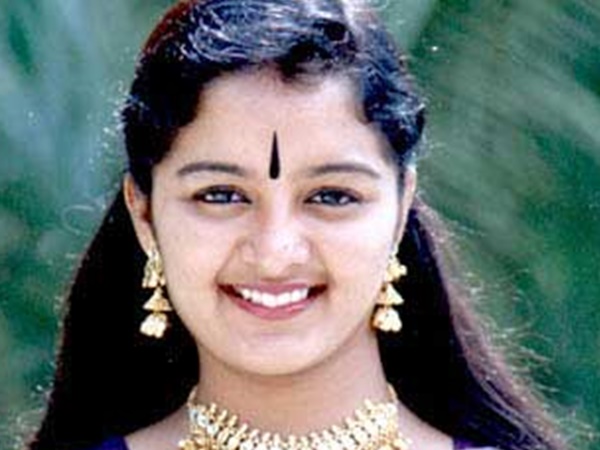 മഞ്ജു വാര്യരുടെ അരങ്ങേറ്റം
