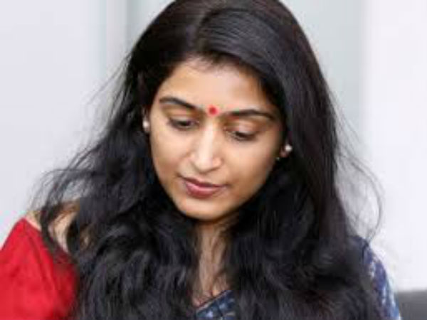 സിനിമ താരങ്ങൾക്ക് പൗരാവകാശമില്ലേ
