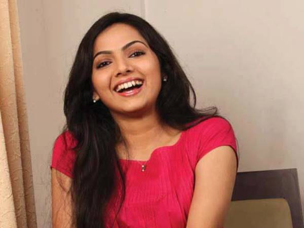 സംവൃത സുനില് തിരിച്ചുവരുന്നു