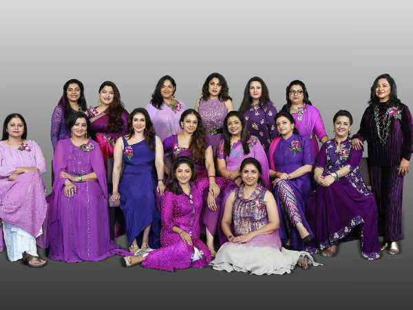 ഫോണ് കവറുകളും സമ്മാനം